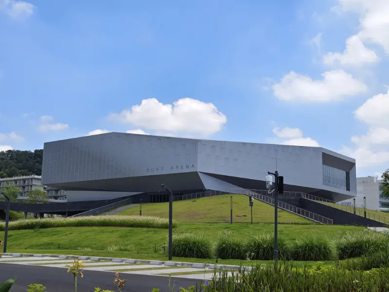 Blueway Heat Pump Project ved Shenzhen University of Advanced Technology (SUAT) svømmesenter